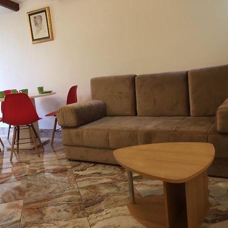 One-Bedroom Apartment, Wifi, Airco, Parking, Washing Machine, Grill 메덜린 외부 사진